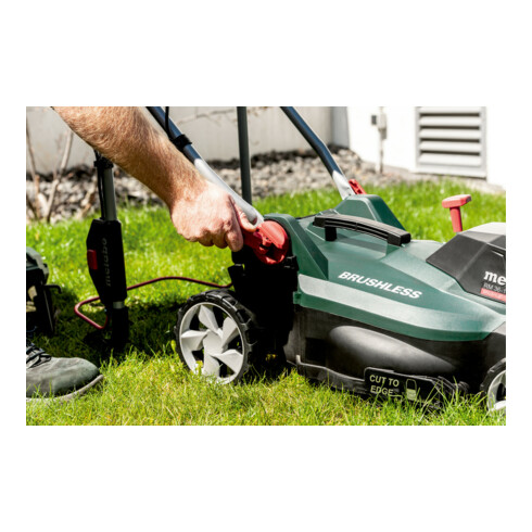 Metabo Akku-Rasenmäher RM 36-18 LTX BL 36 Karton; 18V 2x5.2Ah Li-Power + ASC 55