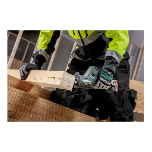 Metabo Akku-Säbelsäge PowerMaxx SSE 12 BL metaBOX 145; 12V 2x2Ah Li-Power + SC 30