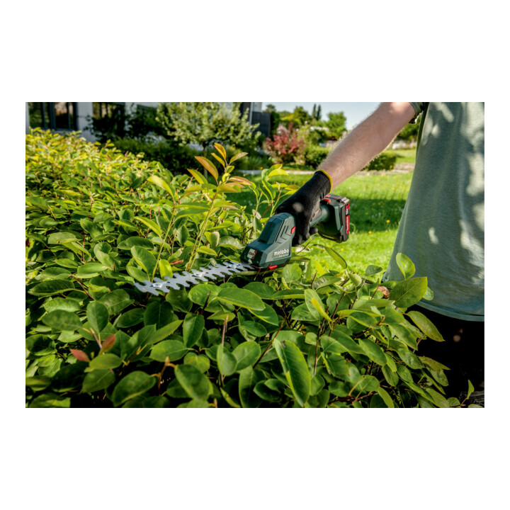 Metabo Akku-Strauch- und Grasschere SGS 18 LTX Q Karton
