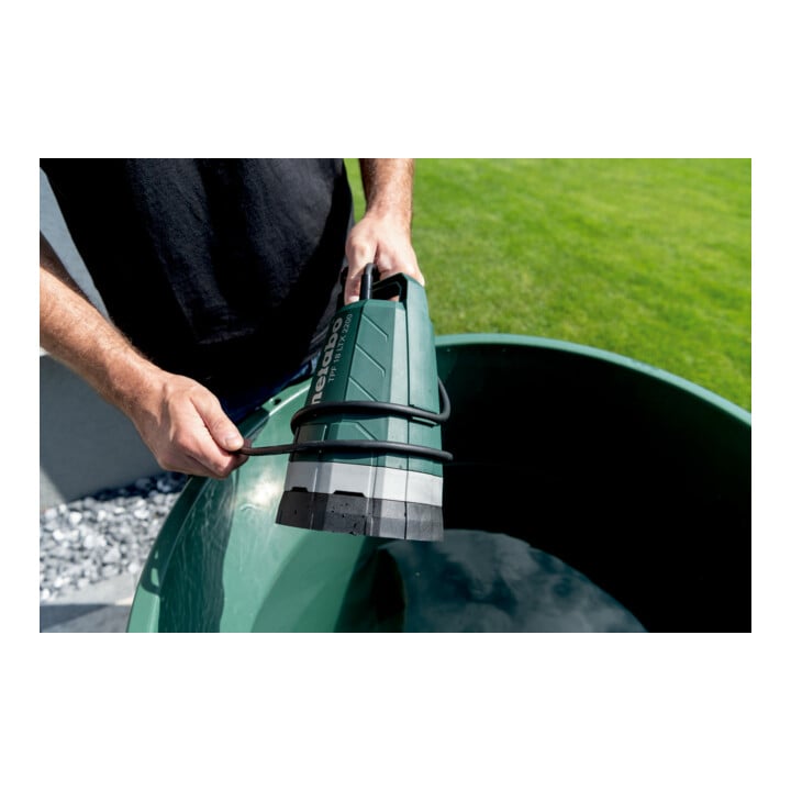 Metabo Akku-Tauch- und Regenfasspumpe TPF 18 LTX 2200 Karton