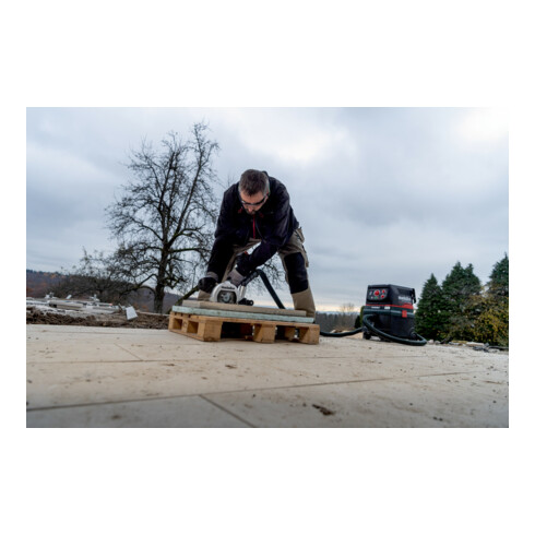 Metabo Akku-Winkelschleifer WVB 18 LTX BL 15-125 Quick mit Bremse, Drehzahlregelung, Schnellspannmutter, drehbarem Akkupack ; metaBOX 165 L