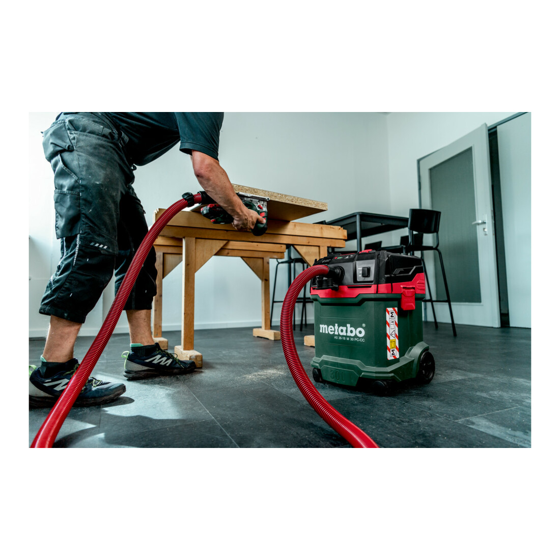 Metabo Aspirateur sans fil eau et poussière AS 36-18 M 30 PC-CC (602074850) avec nettoyage manuel du filtre et CordlessControl