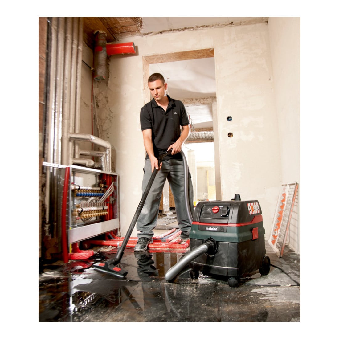 Metabo Aspiratore multiuso ASR 25 L SC con agitatore elettromagnetico, cartone