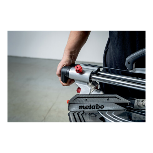 Metabo Kappsäge KGS 216 M (691213000) mit Maschinenständer KSU 251, im Karton