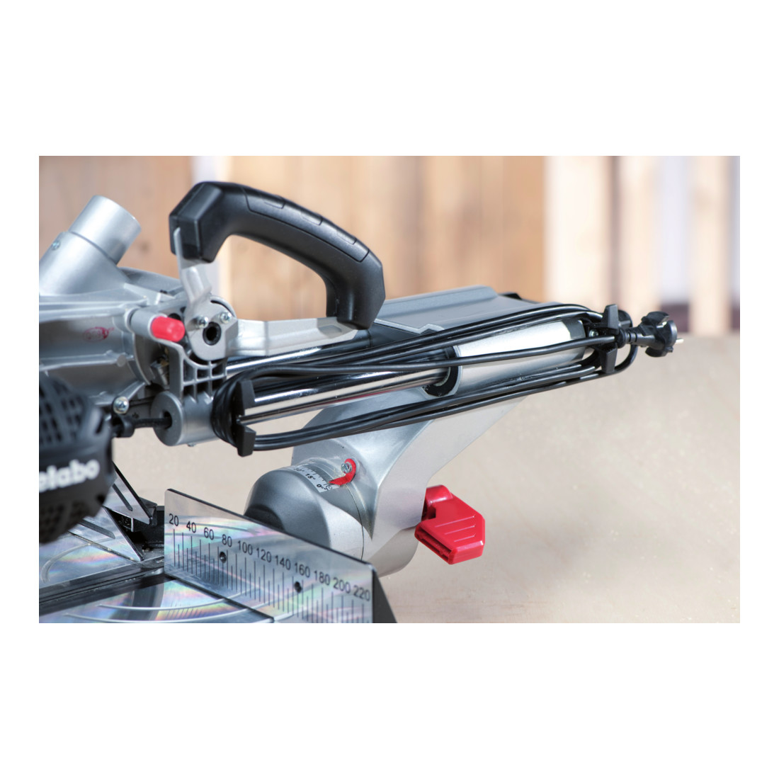 Metabo Kappsäge KGS 216 M GL mit grünem Laser und Zugfunktion