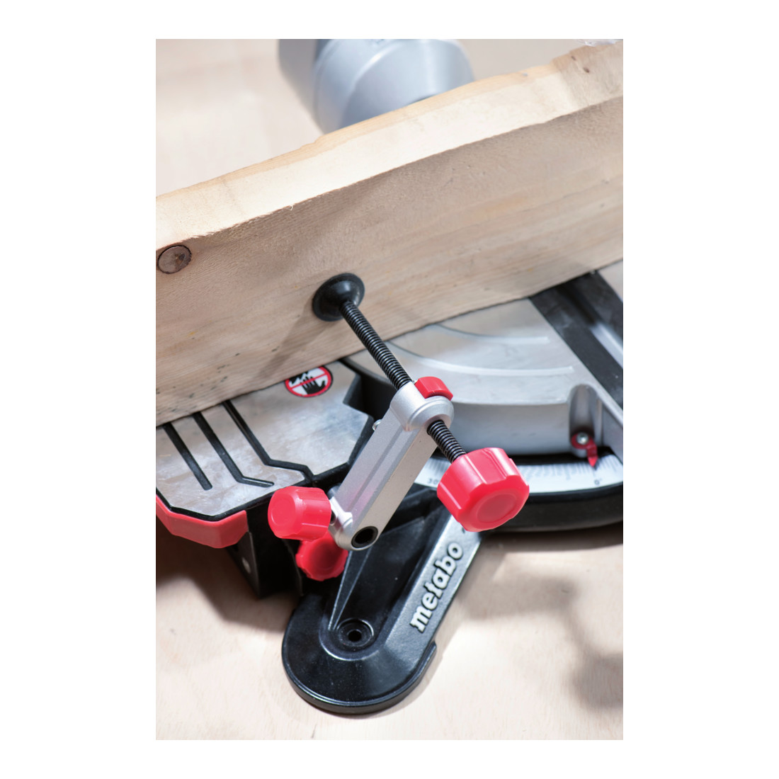 Metabo Kappsäge KGS 216 M GL mit grünem Laser und Zugfunktion
