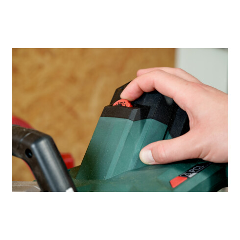 Metabo Kappsäge KGSV 216 MC (615216000) im Karton