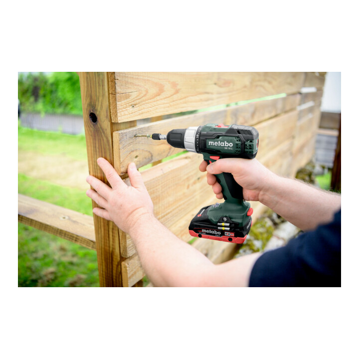 Metabo Perceuse-visseuse à percussion sans fil SB 18 L Set (614053710), coffret plastique