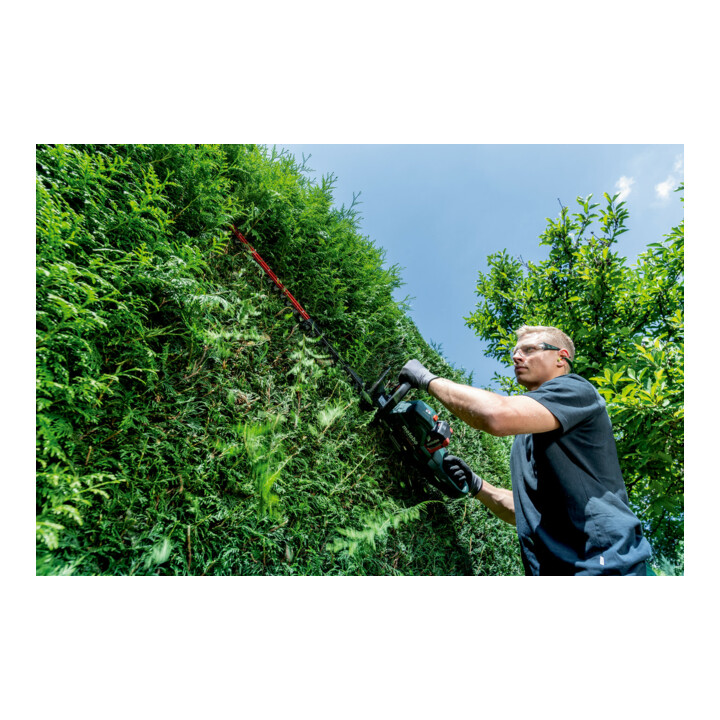 Metabo Taille-haies sans fil HS 18 LTX BL 75 carton