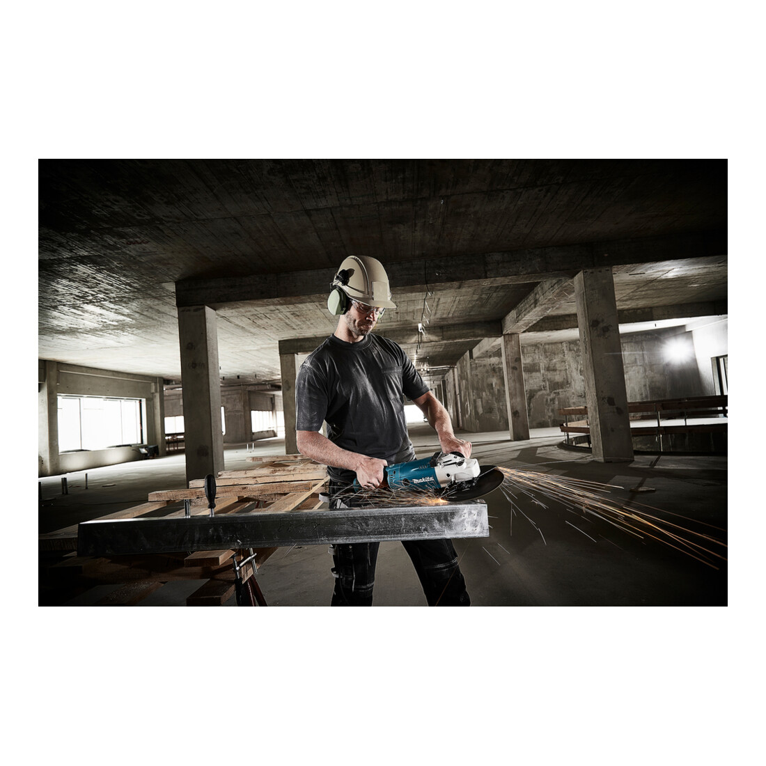 Meuleuse d'angle Makita GA9020RF 230 mm