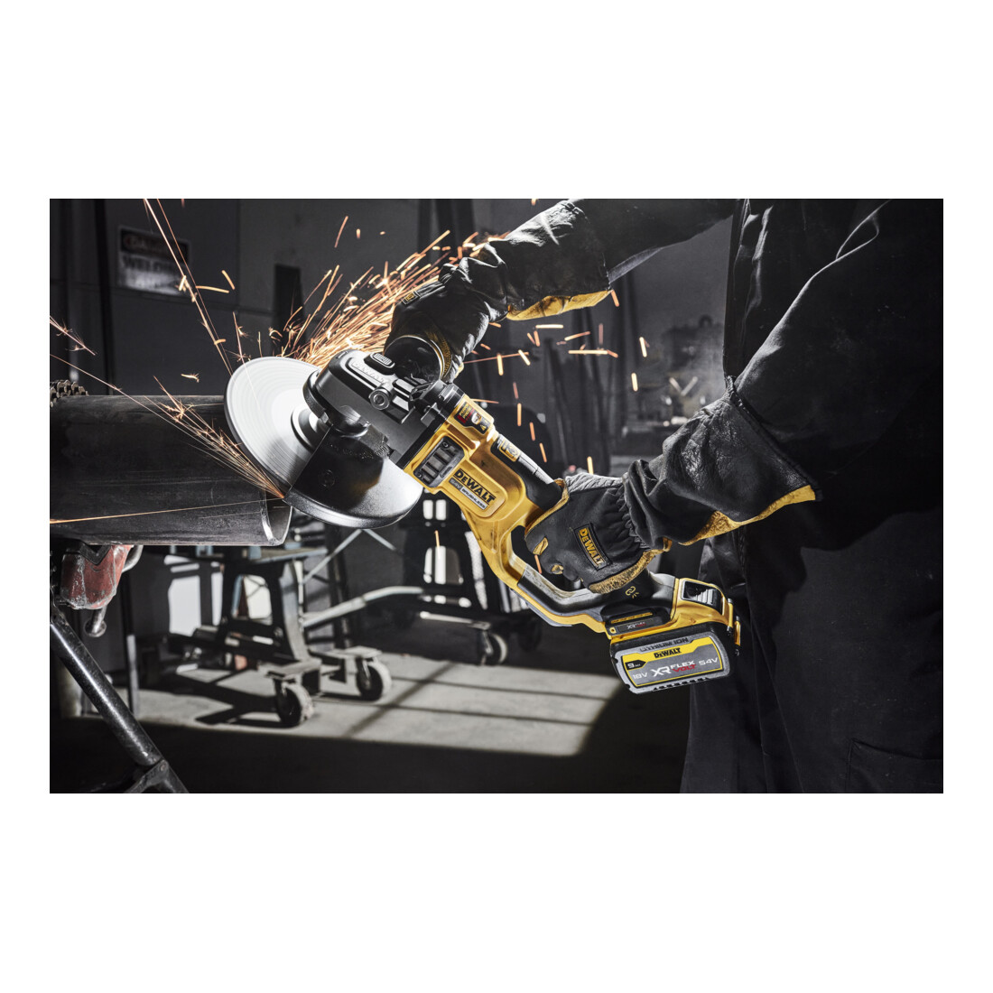 Meuleuse d'angle sans fil Dewalt 54 Volt 230mm en coffret