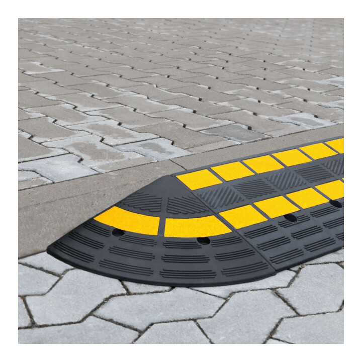 MORION Rampe de bordure Élément de finition 300 x 300 x 100 mm Caoutchouc noir jaune réfléchissant jusqu’à 40 t