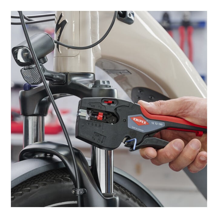 Multi-outil d'électricien Knipex, type : 1
