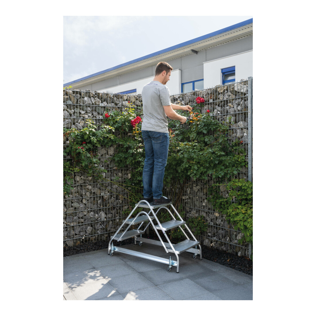 MUNK Aluminium-Arbeitspodest beidseitig begehbar: Aluminium geriffelt