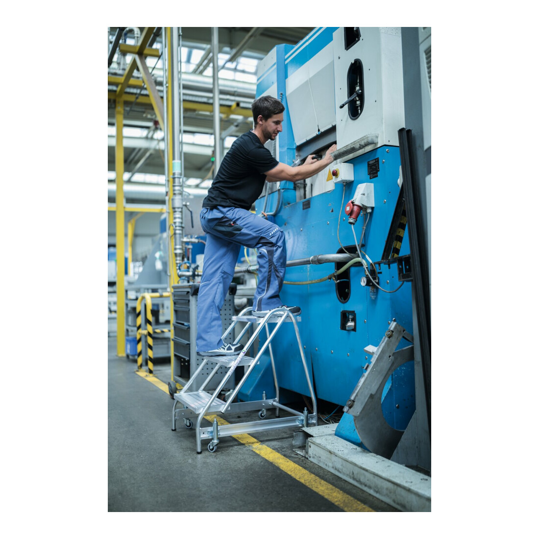 MUNK Aluminium-Arbeitspodest einseitig begehbar: Aluminium geriffelt