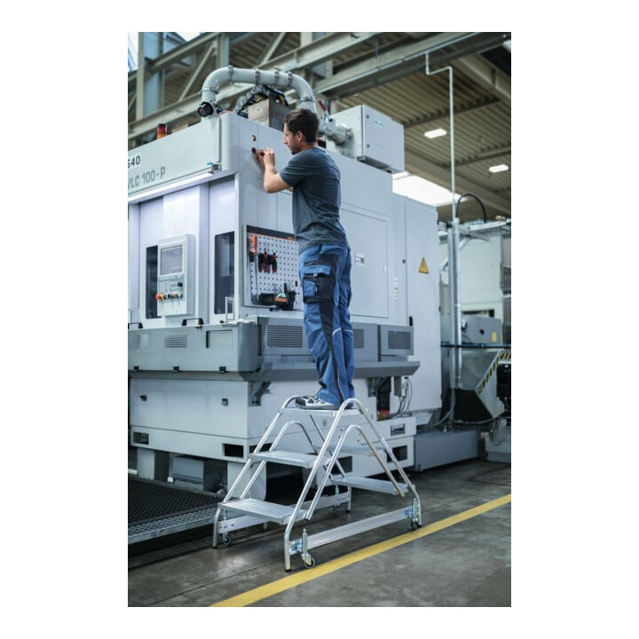 MUNK Günzburger Steigtechnik Aluminium-Arbeitspodest beidseitig begehbar Aluminium 2 x 2 Stufen