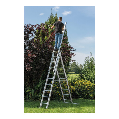 MUNK Aluminium-Mehrzweckleiter 3-teilig nivello®-Traverse 3 x 11 Sprossen
