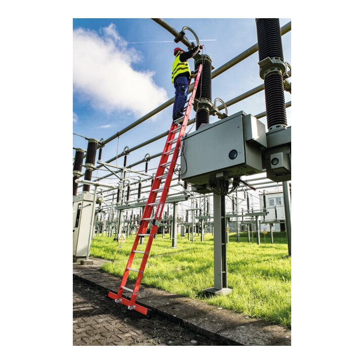 MUNK Kunststoff-Schiebe/Seilzugleiter 2-teilig Standtraverse 2 x 8 Sprossen
