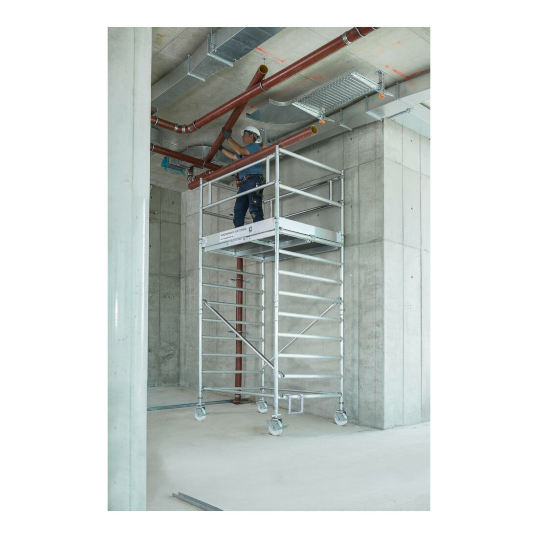Munk Rollgerüst 1,35 x 1,80 m mit Fahrbalken & Doppel-Plattform Plattformhöhe 5,45 m