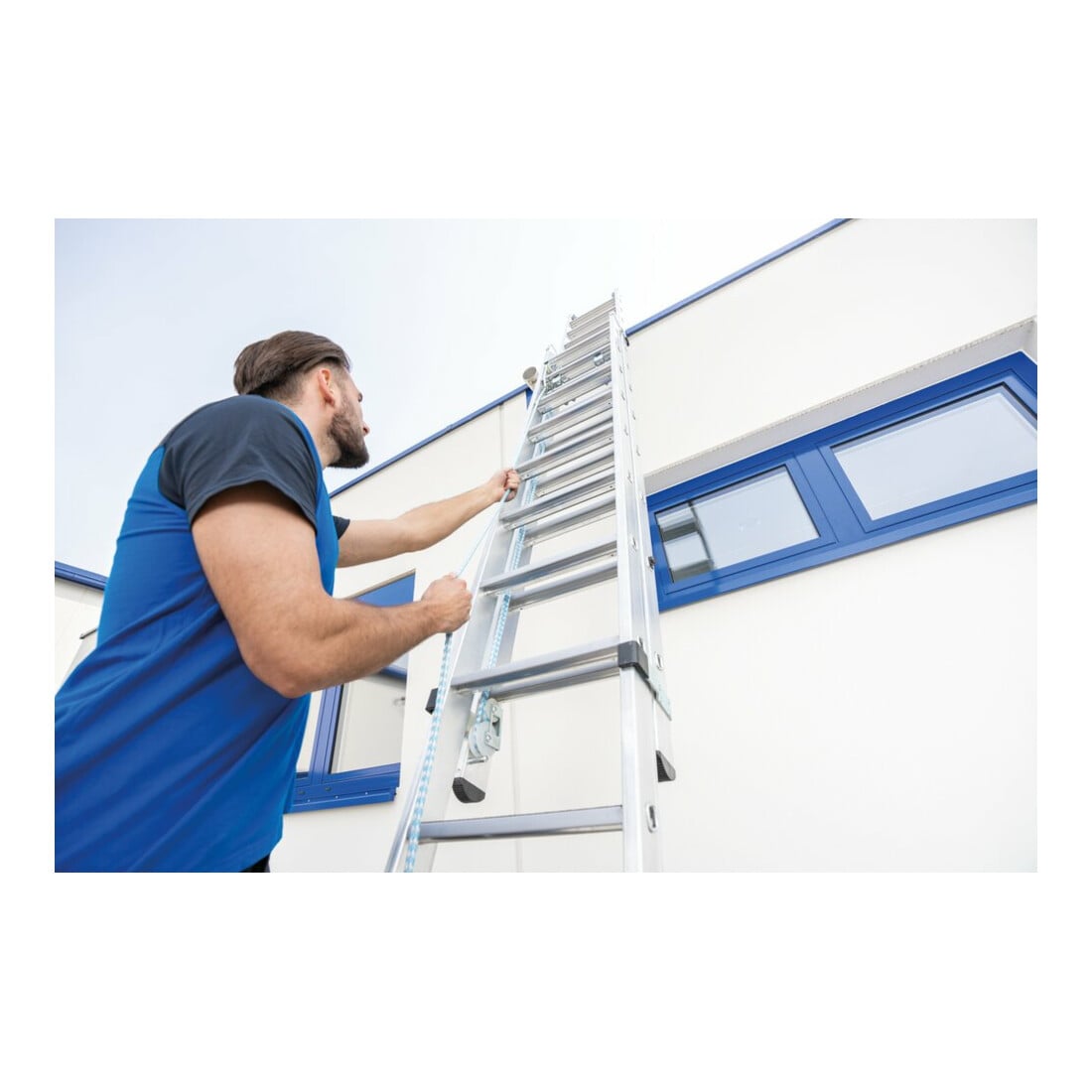 MUNK Stufen-Seilzugleiter 2-teilig mit nivello® Traverse 2x12 Stufen
