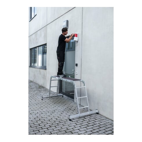 MUNK Vielzweckleiter 4-teilig mit nivello®-Traverse und Holzbelag