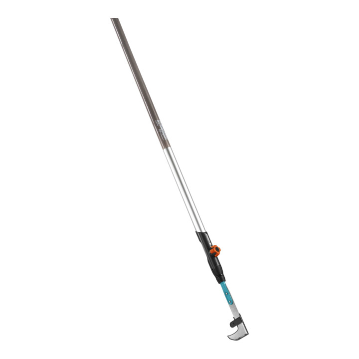 Offre complète combisystem GARDENA (balai râteau + cultivateur + gratte-joint + manche)