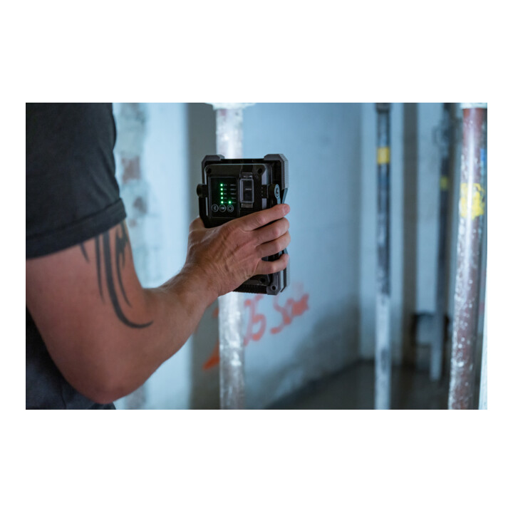Oplaadbare LED-schrijnwerper RUFUS 3010 MA, 3000lm, IP65, met Bluetooth®-luidspreker