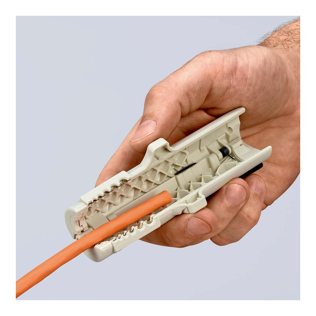 Outil à dégainer pour câbles de données Knipex