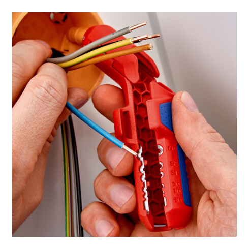 Outil universel à dégainer KNIPEX ErgoStrip® 16 95 02 SB, 135 mm, pour gauchers