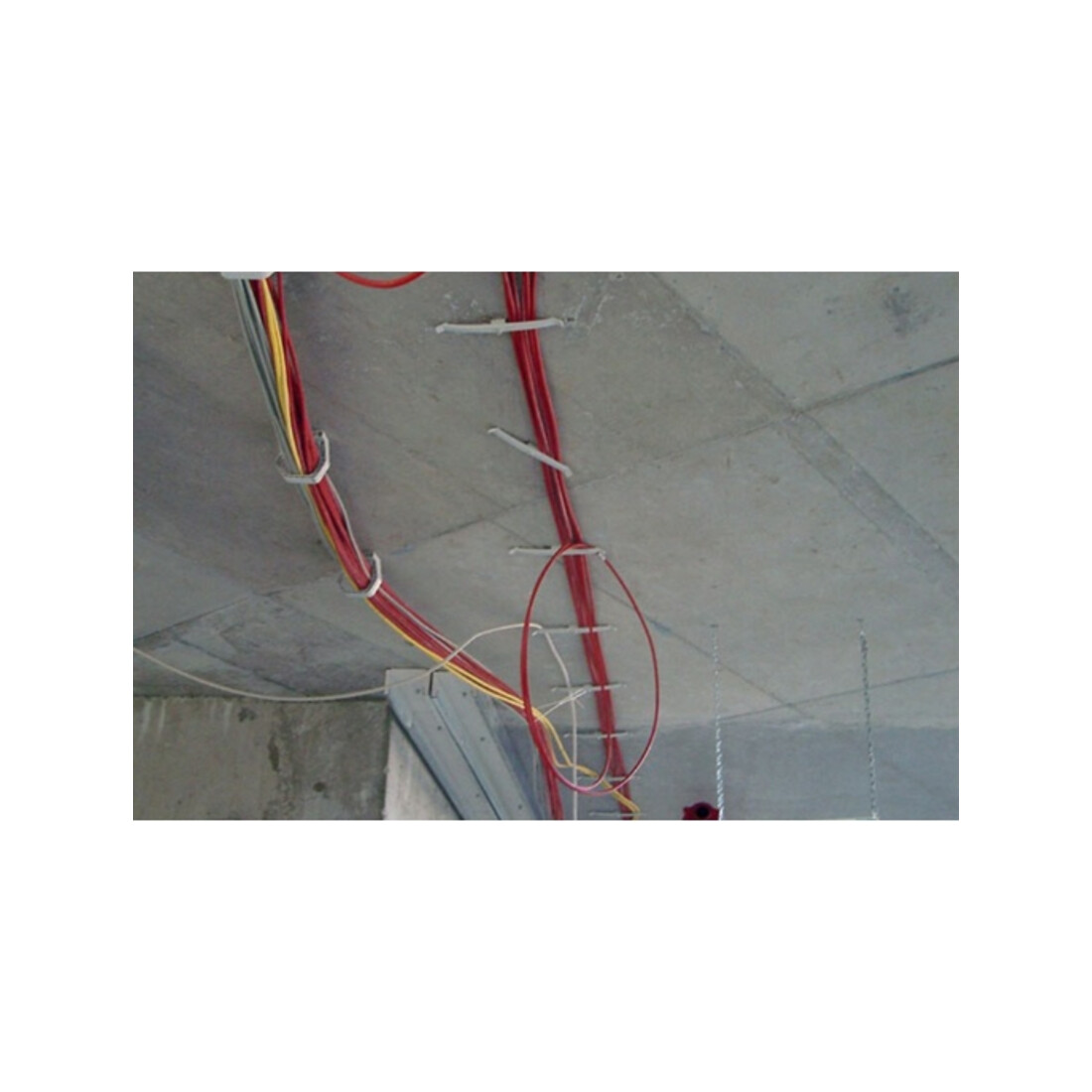 Peigne simple multicâble en nylon FORCE ONE Réf. WSC (100 ) CELO