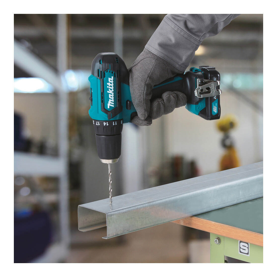 Perceuse à chocs sans fil Makita 12V HP333DZ