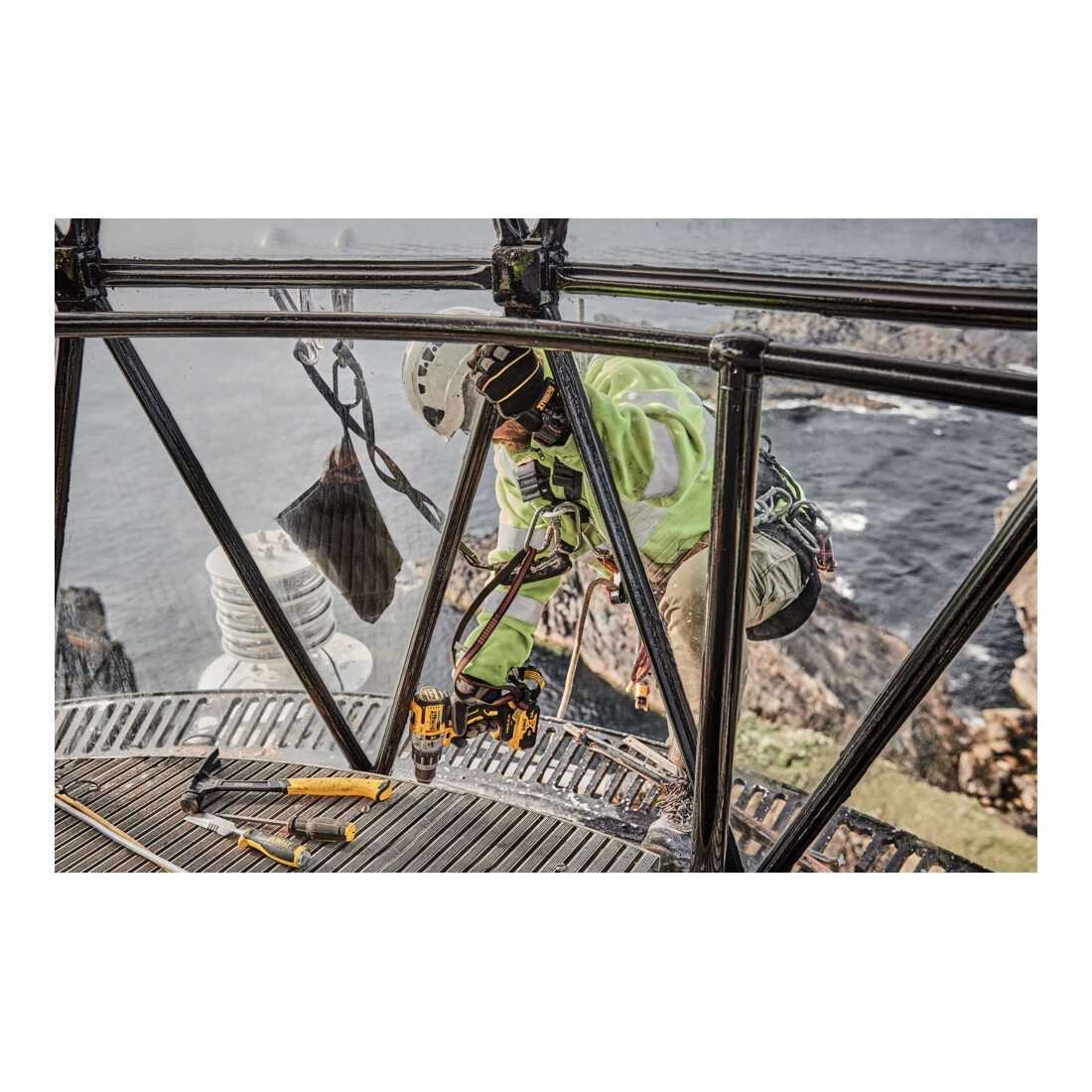 Perceuse à percussion DEWALT (BL) 18 V / 5 Ah DCD996P2-QW