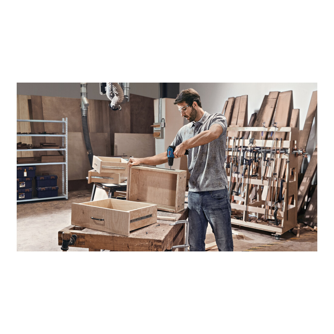 Perceuse à percussion sans fil GSB 12V-30 Bosch avec 2x2.0 ; appareil de positionnement GAL12V-20 et étui