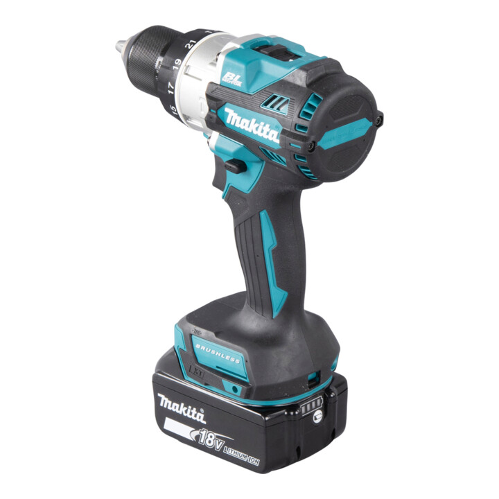 Perceuse à percussion sans fil Makita 18V / 5.0 Ah, 2 batteries + chargeur en MAKPAC DHP486RTJ