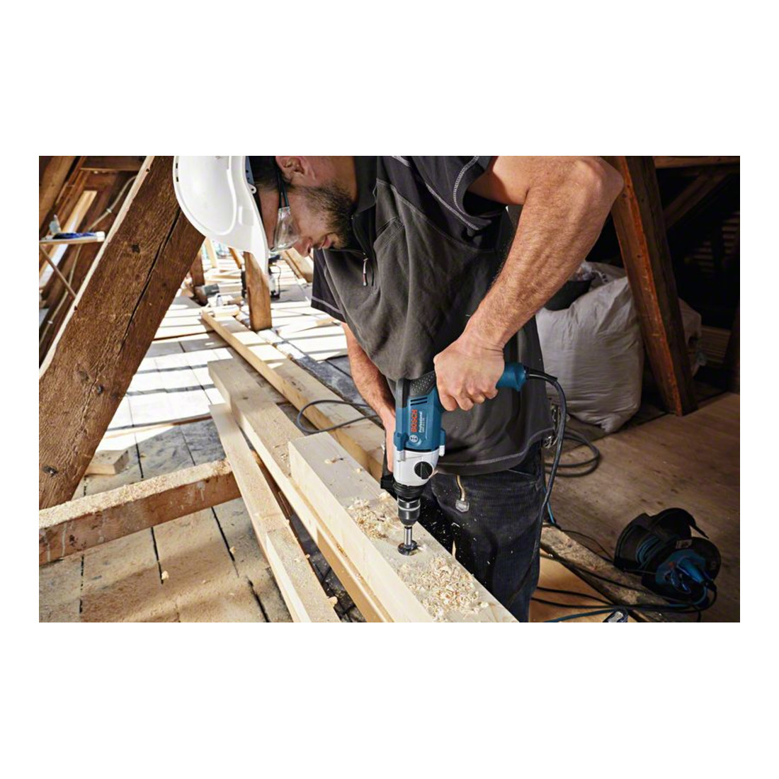 Perceuse Bosch GBM 13-2 RE avec mandrin à action rapide de 13 mm