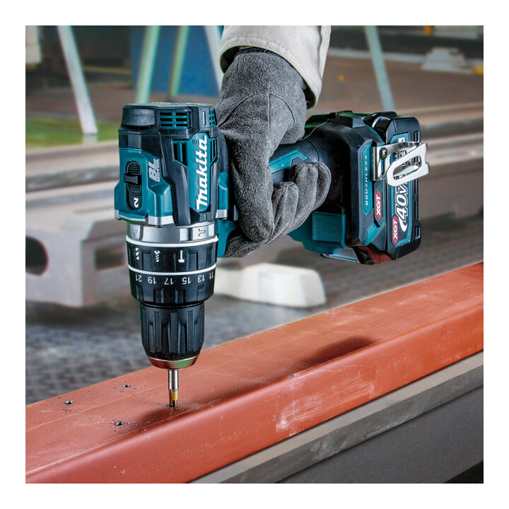 Perceuse-visseuse à percussion sans fil Makita 40V HP002GA202