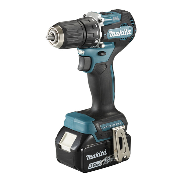 Makita Perceuse-visseuse sans fil 18V / 3,0 Ah, 3 batteries + chargeur