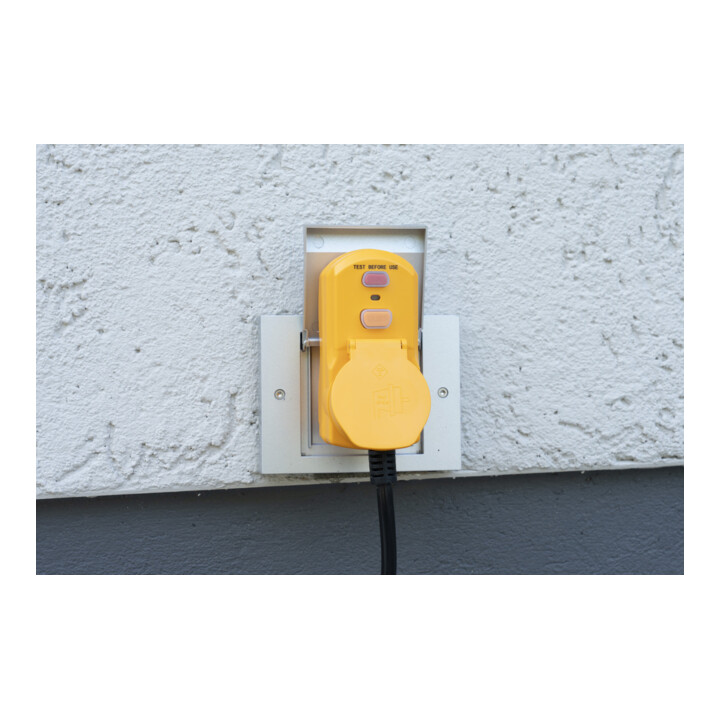Personenschutz-Adapter BDI-A 2 30 IP54