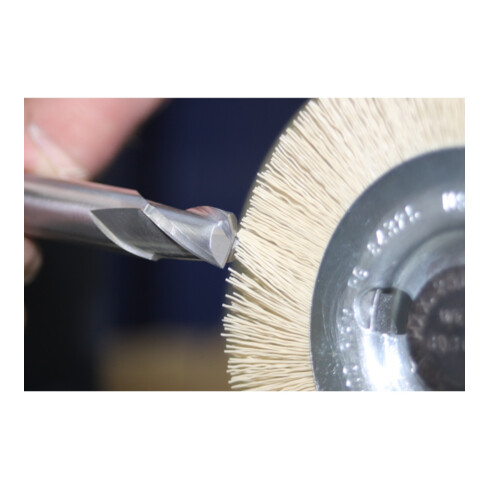 PFERD Rundbürste schmal ungezopft RBU Ø 200x12x50,8 mm Bohrung DIAMANT-Filament-Ø 0,35 mm Korn 600