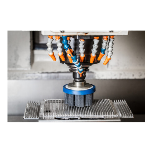 PFERD TOOLS COMPOSITE FLEX Tellerbürste DBU Ø 76x22,2 mm Bohrung SiC-Filament-Ø 1,14 mm Korn 80 stationär