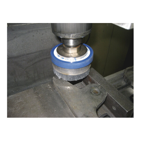 PFERD TOOLS COMPOSITE Tellerbürste DBUR Ø 76x22,2 mm Bohrung SiC-Filament-Ø 1,14 mm Korn 80 stationär