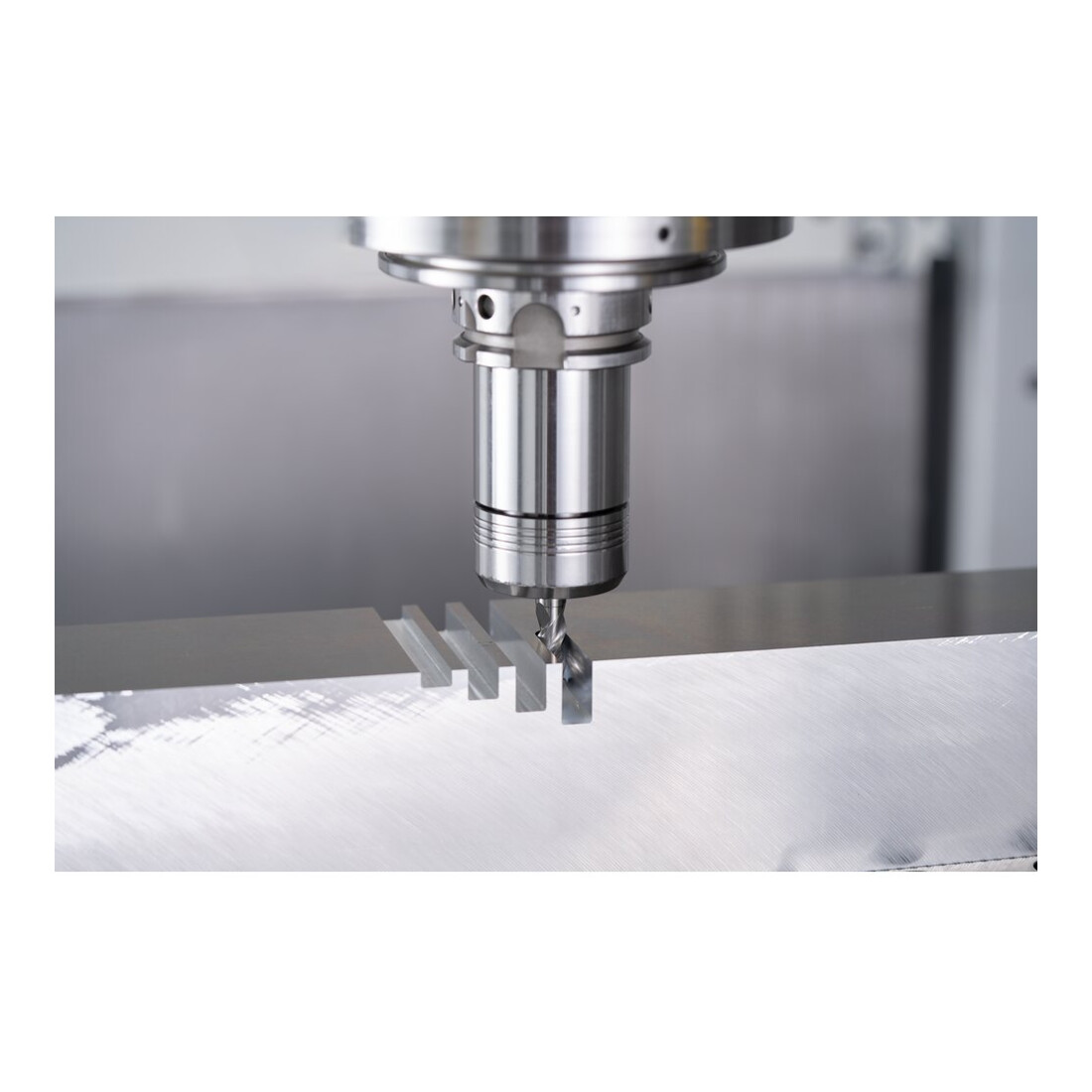 PFERD TOOLS Fraise VHM Ø10 mm, 3 dents, 2xDC, rayon 1 mm, non revêtue, tige HA, performance aluminium