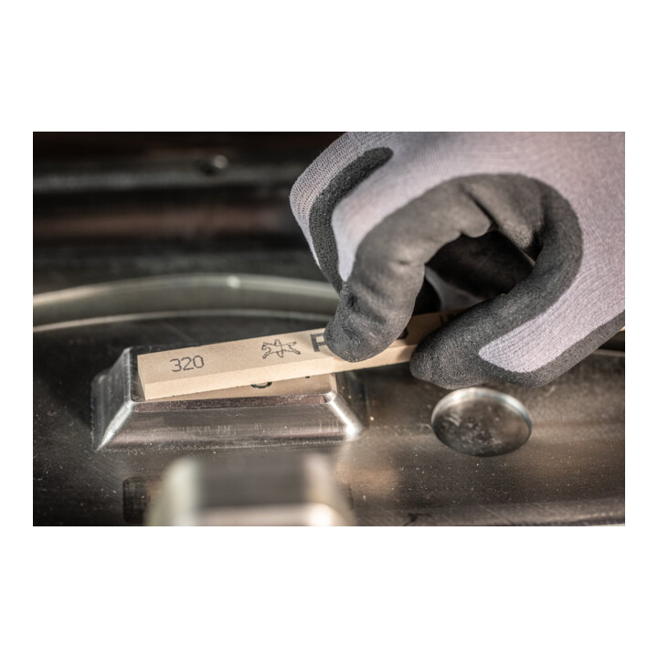 PFERD TOOLS Polierstein vierkant 13x3x150mm A220 universellen Einsatz im Werkzeug- und Formenbau