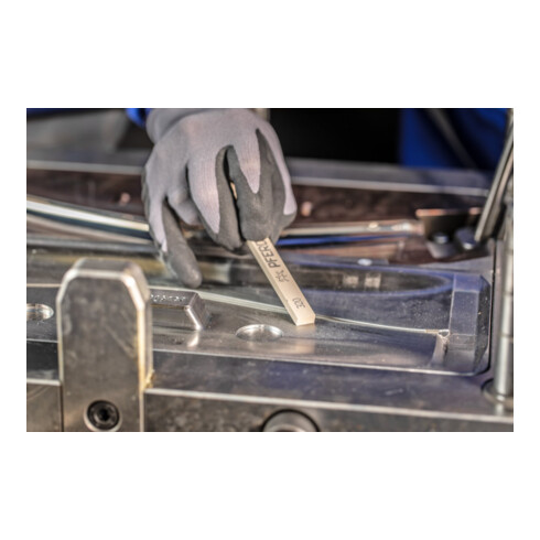 PFERD TOOLS Polierstein vierkant 13x3x150mm A320 universellen Einsatz im Werkzeug- und Formenbau