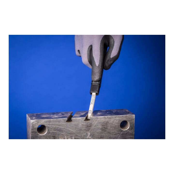 PFERD TOOLS Polierstein vierkant 4x4x150mm SiC400 für harte Materialien im Werkzeug- und Formenbau