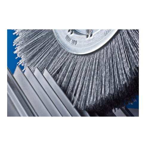 PFERD TOOLS Rundbürste ungezopft RBU Ø 200x13x50,8 mm Bohrung SiC-Filament-Ø 0,55 mm Korn 320 stationär