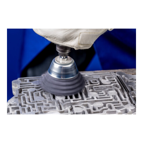 PFERD TOOLS Topfbürste ungezopft TBU Ø60mm Schaft-Ø6 mm SiC-Filament-Ø0,90 Korn 180