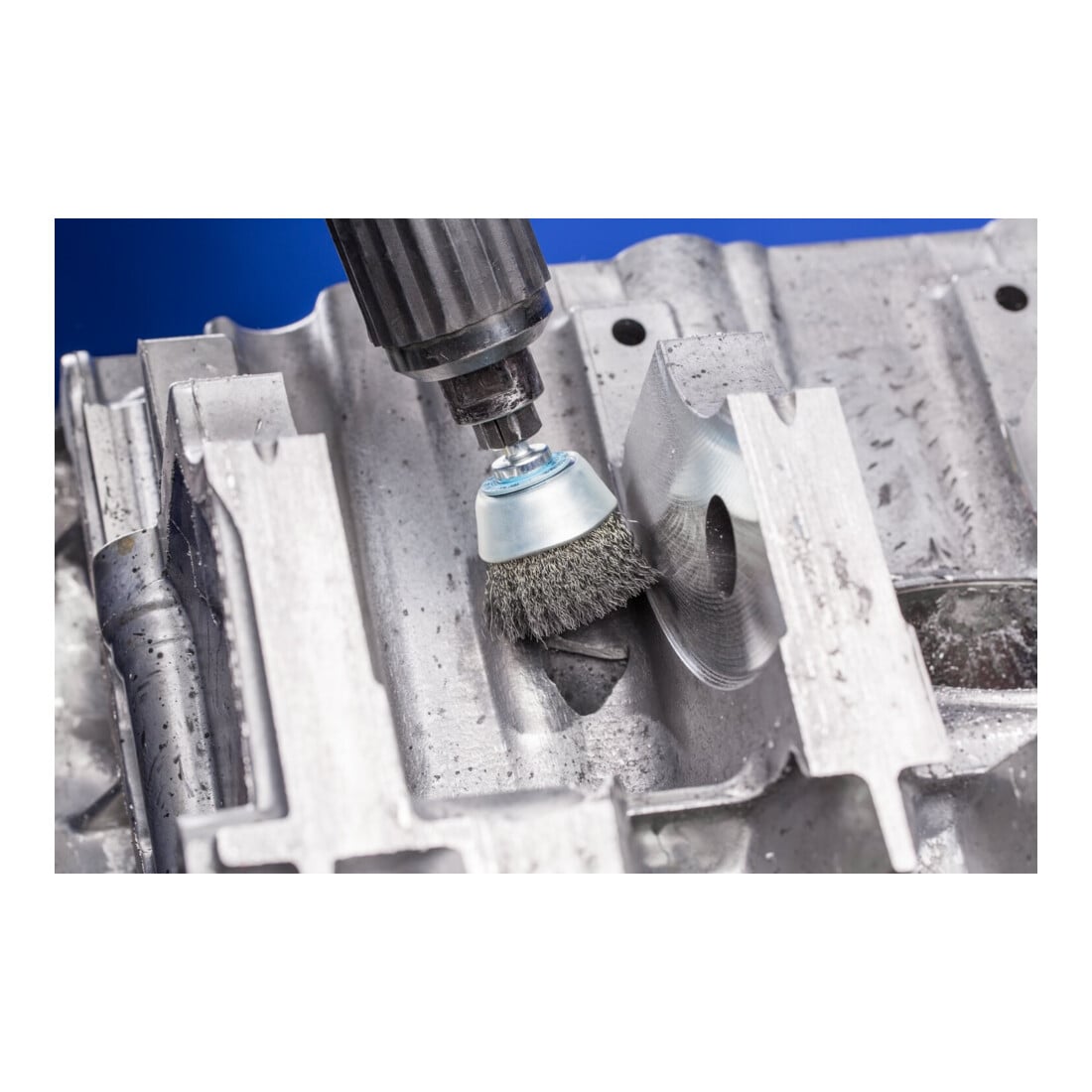 PFERD Topfbürsten mit Schaft TBU 7015/6 INOX 0,20