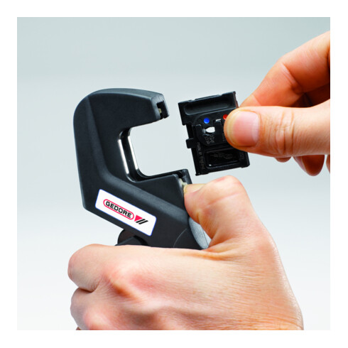 Pince à sertir Gedore sans insert