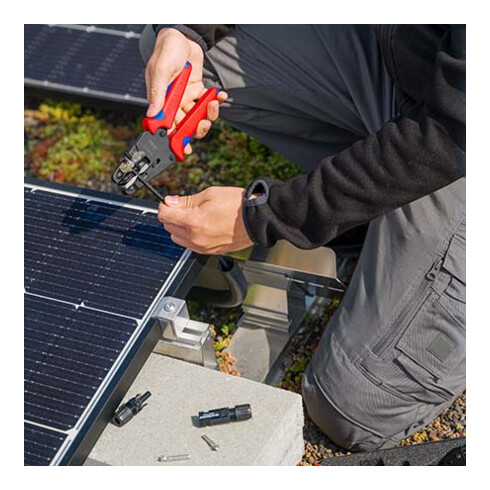 Pinces à dénuder de précision, avec couteaux de forme Knipex